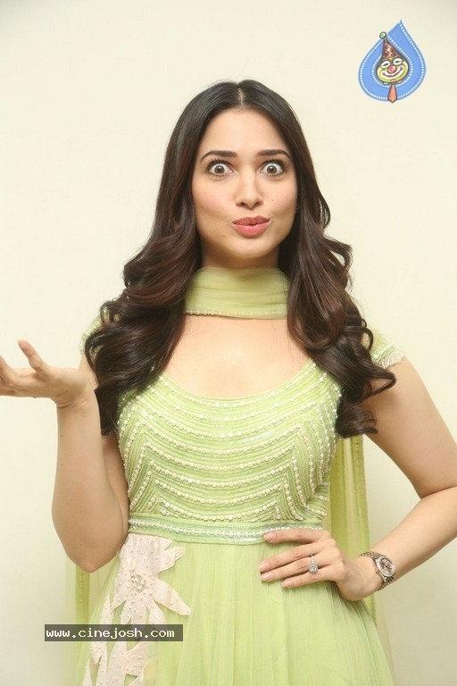 Tamanna New Pics - 17 / 19 photos