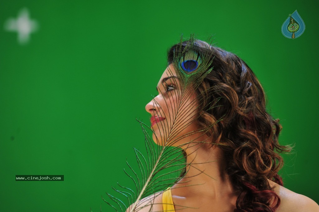Tamanna New Spicy Photos - 11 / 89 photos