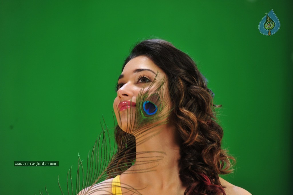 Tamanna New Spicy Photos - 31 / 89 photos