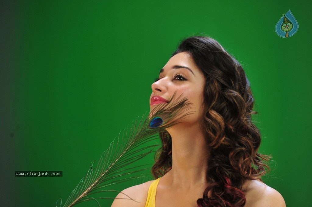 Tamanna New Spicy Photos - 38 / 89 photos