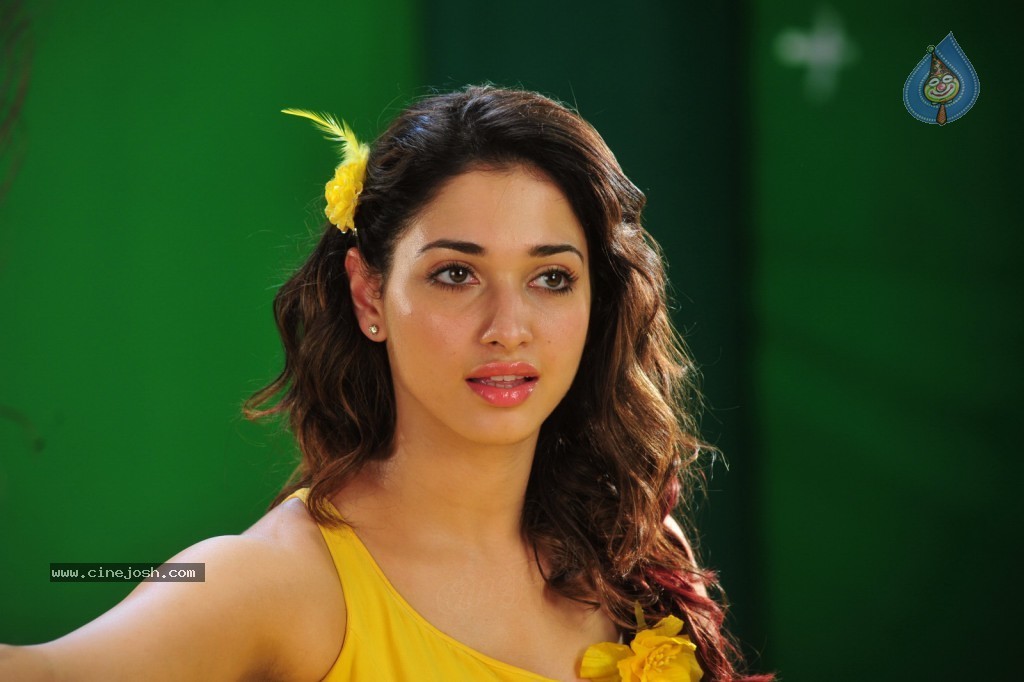 Tamanna New Spicy Photos - 50 / 89 photos