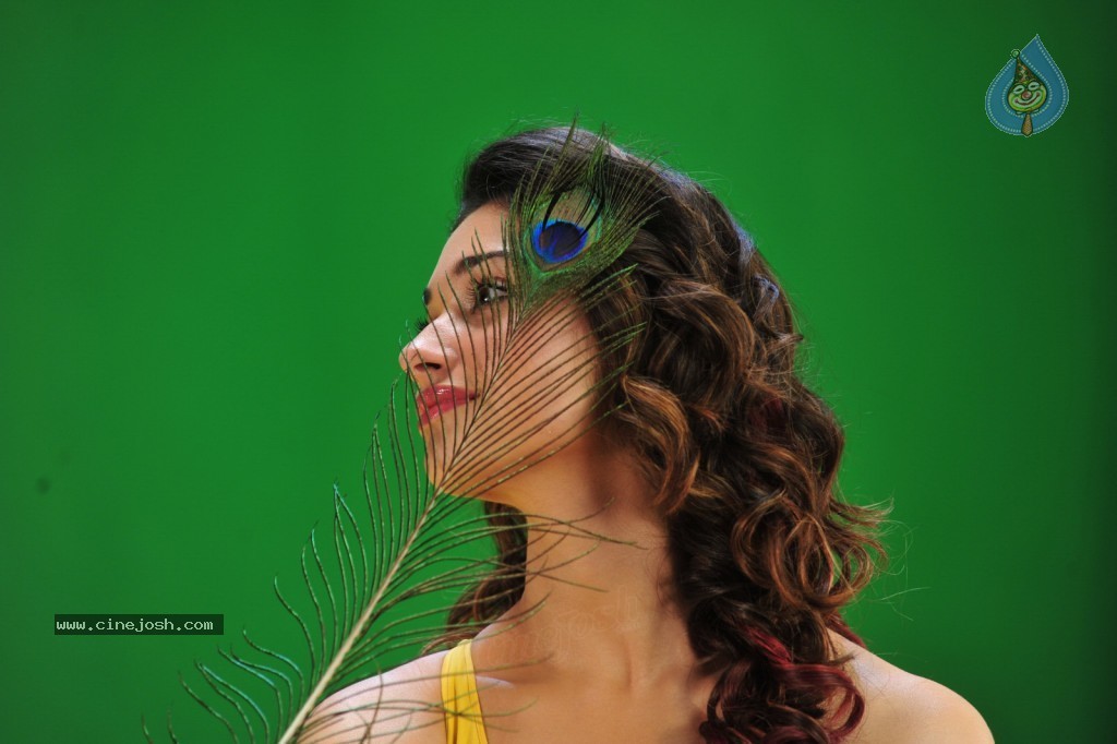 Tamanna New Spicy Photos - 60 / 89 photos