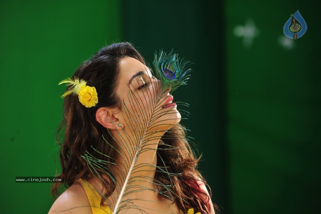 Tamanna New Spicy Photos - 74 / 89 photos