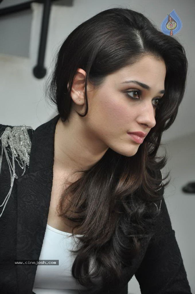 Tamanna New Stills - 2 / 82 photos