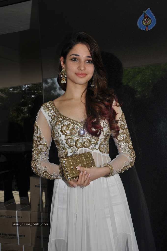 Tamanna Stills - 8 / 31 photos