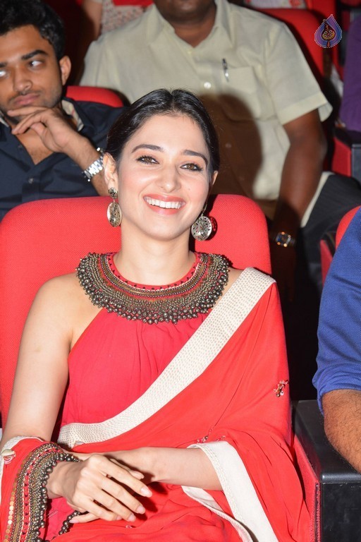 Tamannaah at Oopiri Thanks Meet - 21 / 27 photos