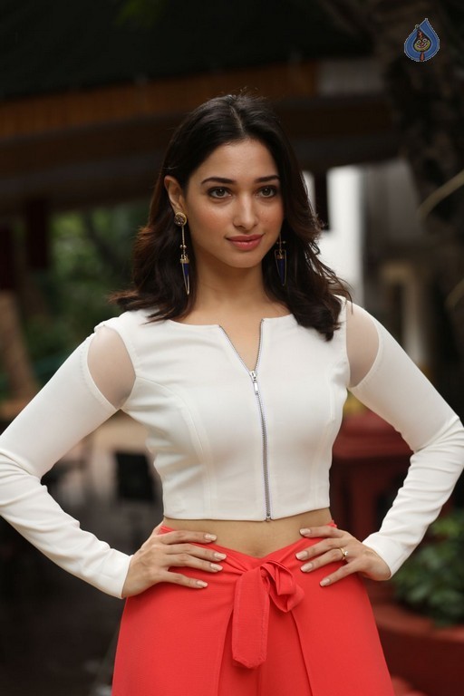 Tamannaah Pics - 12 / 42 photos