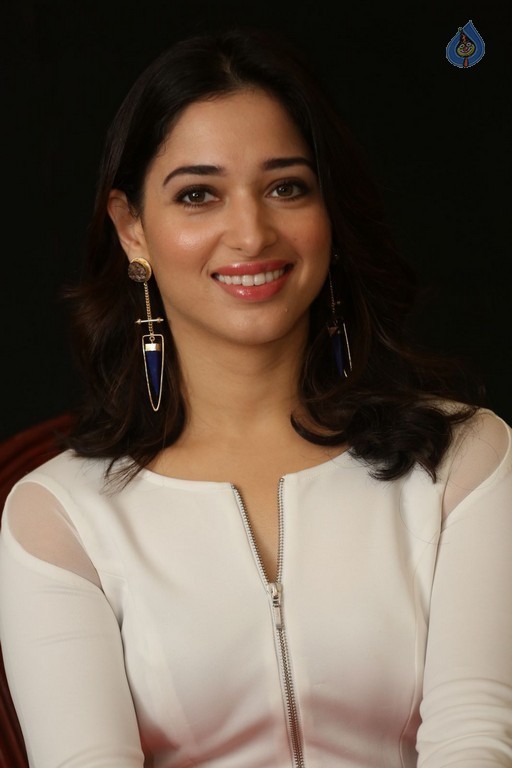 Tamannaah Pics - 19 / 42 photos