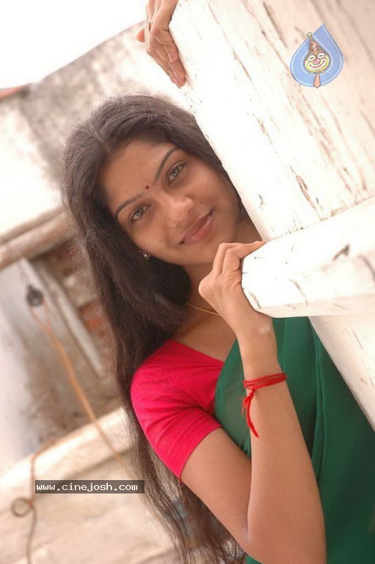 Tamil Actress Rama Stills - 30 / 56 photos