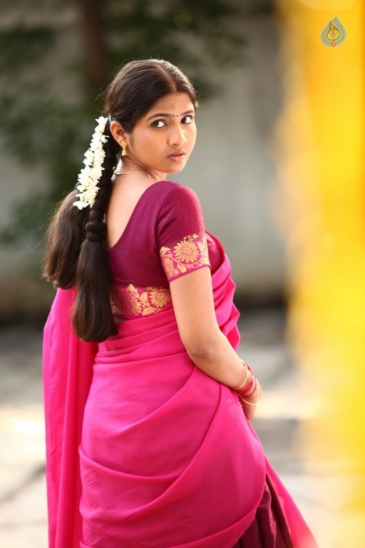 Tamil Actress Venba Photos - 1 / 8 photos