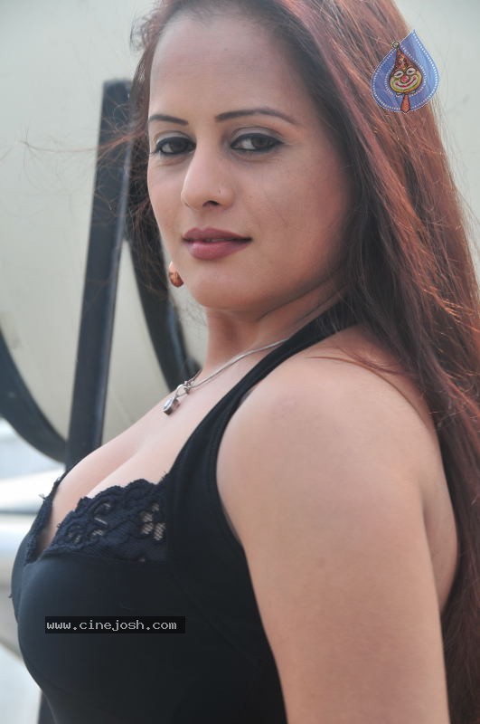 Tanisha Spicy Gallery - 108 / 127 photos