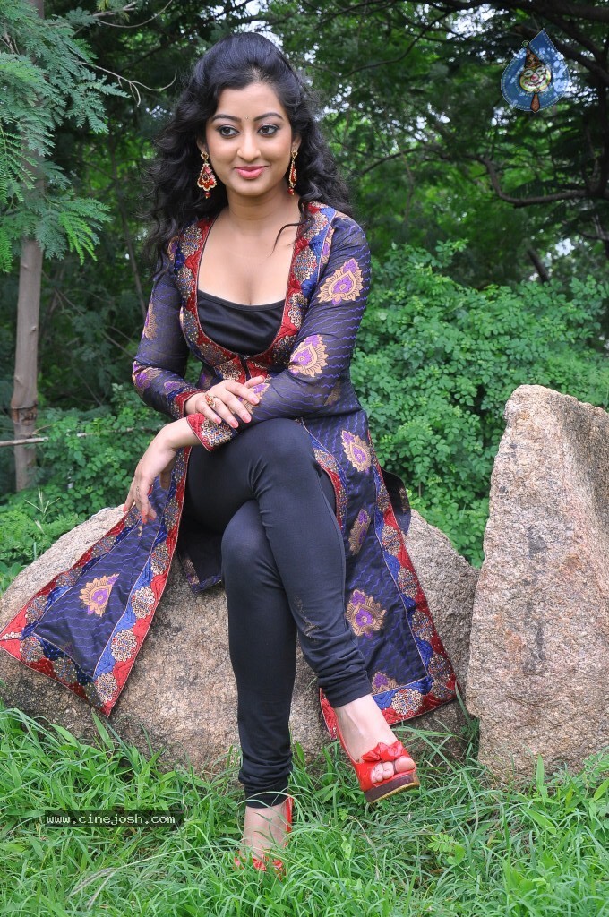 Tanishka Stills - 15 / 74 photos