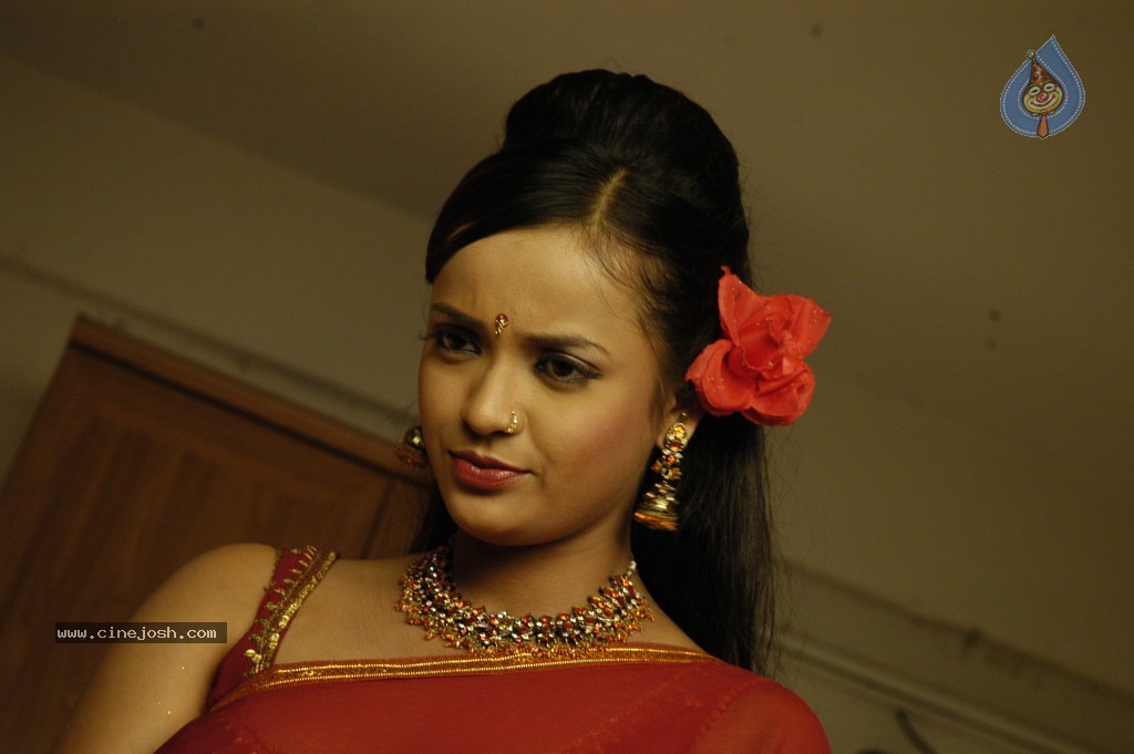 Tanu Roy Hot Photos - 6 / 57 photos