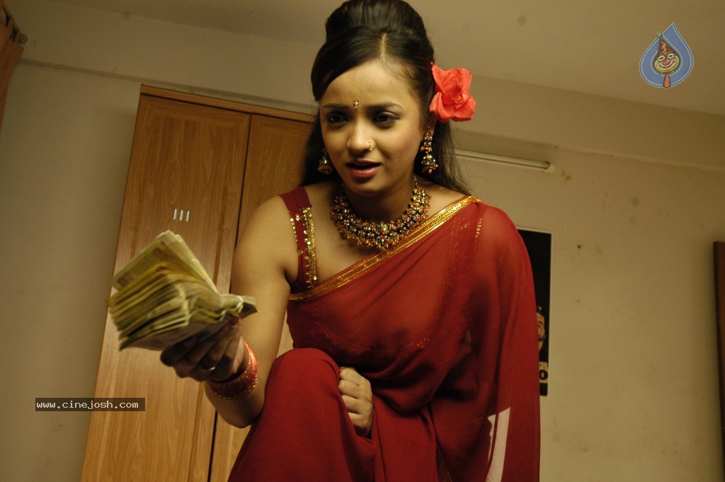 Tanu Roy Hot Photos - 30 / 57 photos