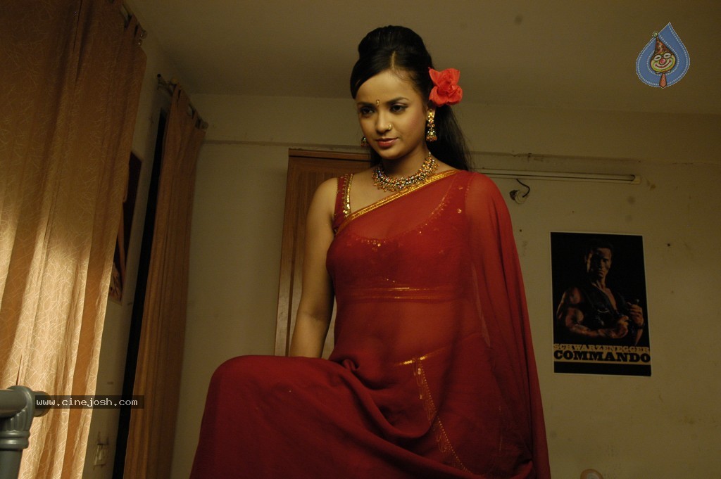 Tanu Roy Hot Photos - 35 / 57 photos
