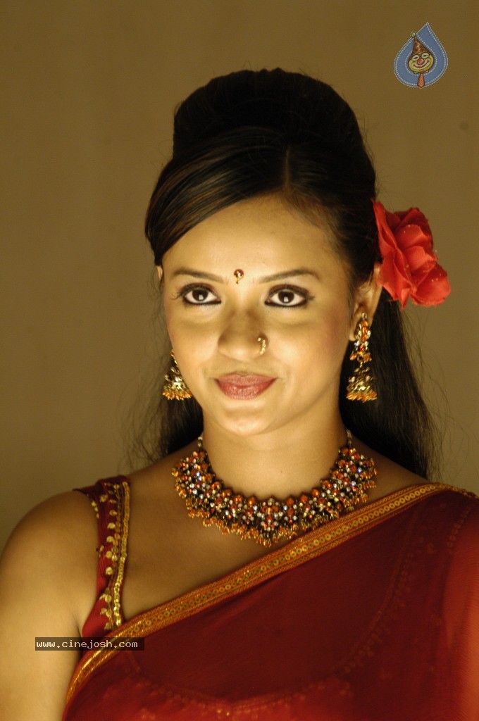 Tanu Roy Hot Photos - 47 / 57 photos