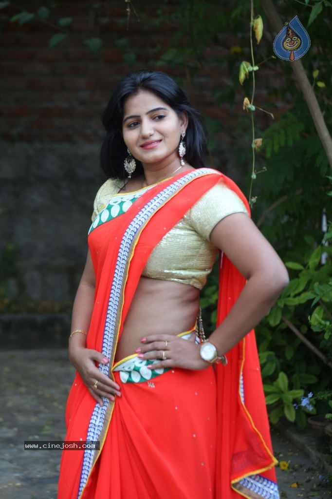 Tanusha Stills - 14 / 102 photos