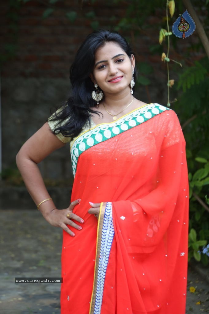 Tanusha Stills - 16 / 102 photos