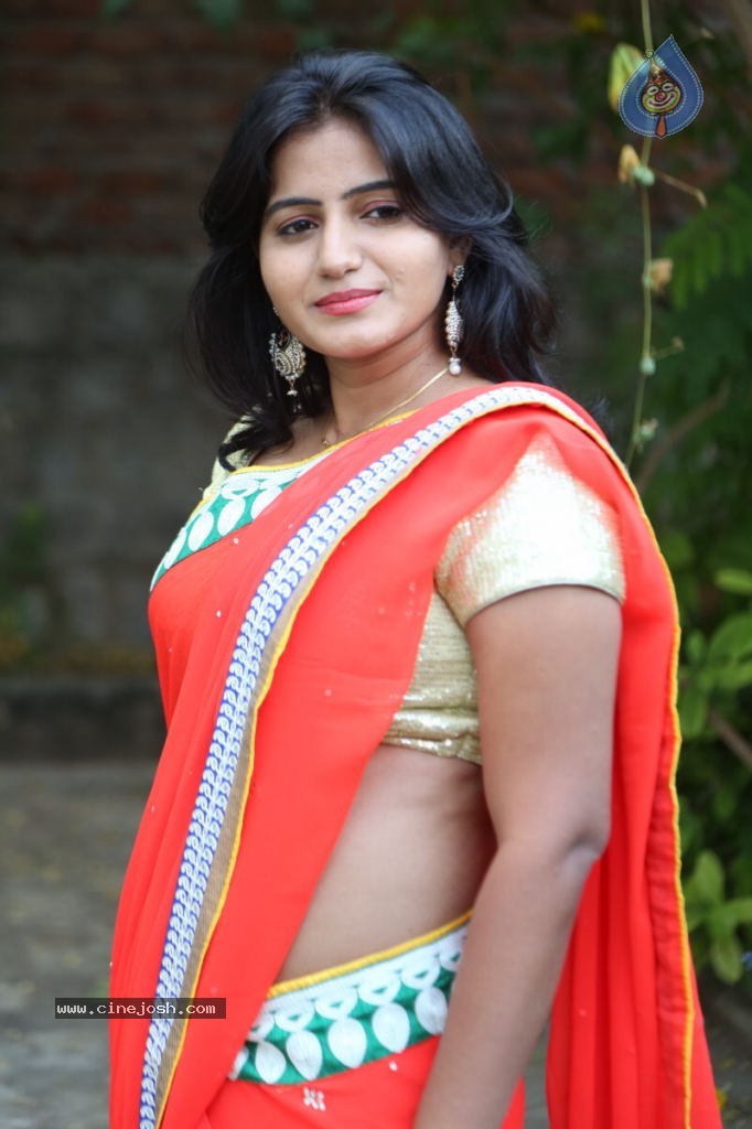 Tanusha Stills - 19 / 102 photos