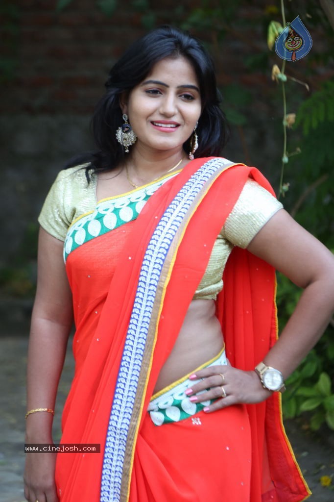 Tanusha Stills - 69 / 102 photos