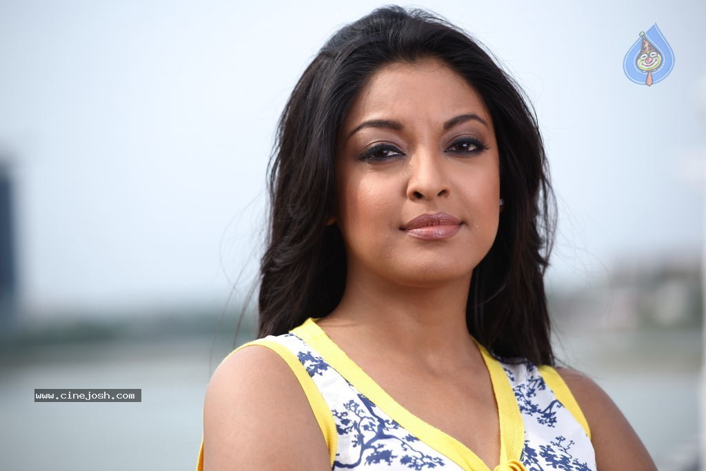 Tanushree Dutta New Stills  - 8 / 33 photos