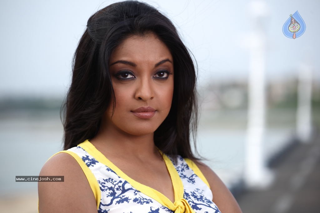 Tanushree Dutta New Stills  - 32 / 33 photos