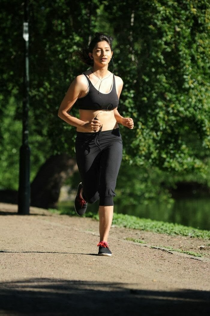 Tanvi Vyas Hot Pics - 1 / 14 photos