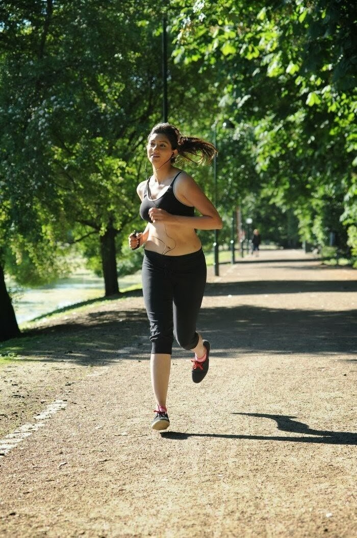 Tanvi Vyas Hot Pics - 6 / 14 photos
