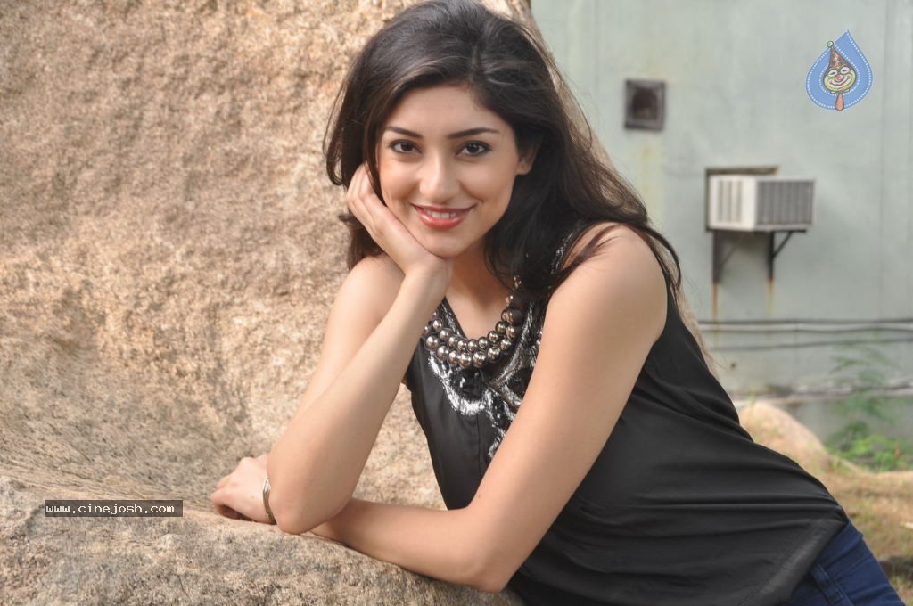 Tanvi Vyas Latest Photos - 12 / 205 photos