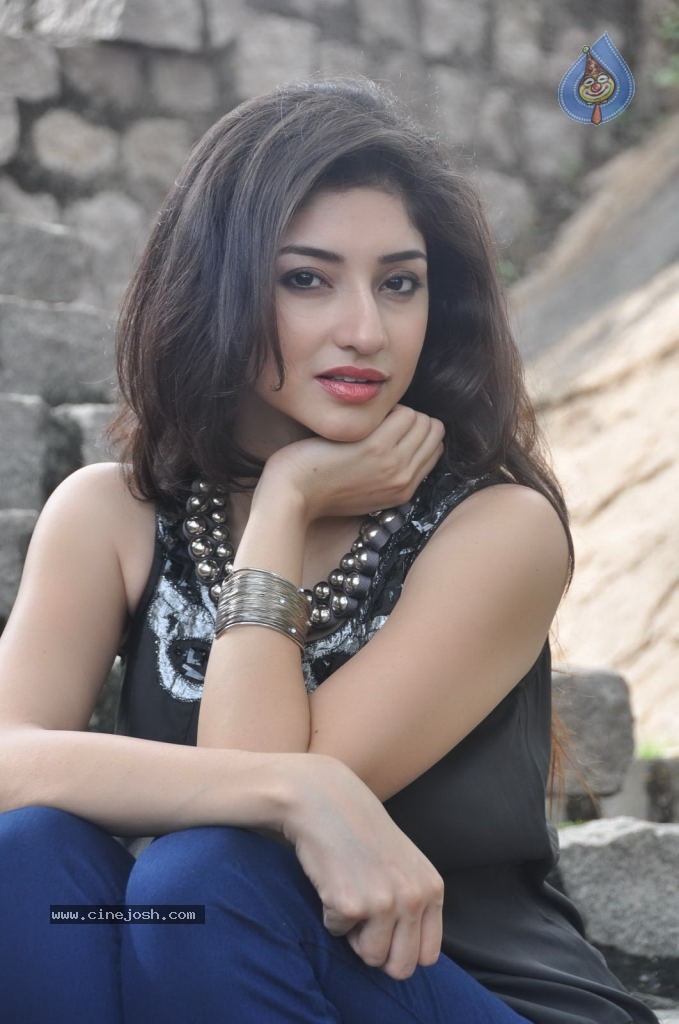 Tanvi Vyas Latest Photos - 56 / 205 photos