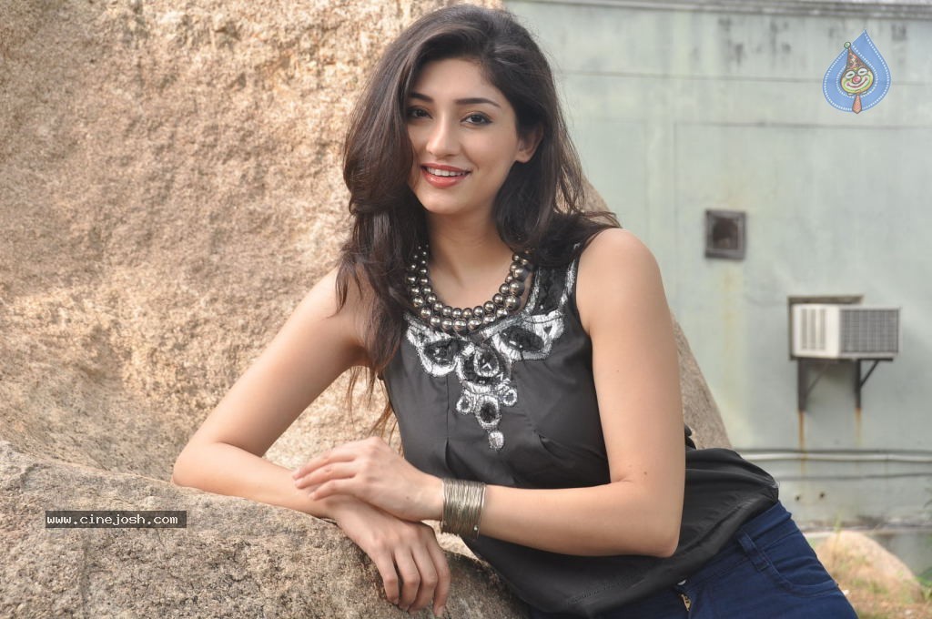 Tanvi Vyas Latest Photos - 61 / 205 photos