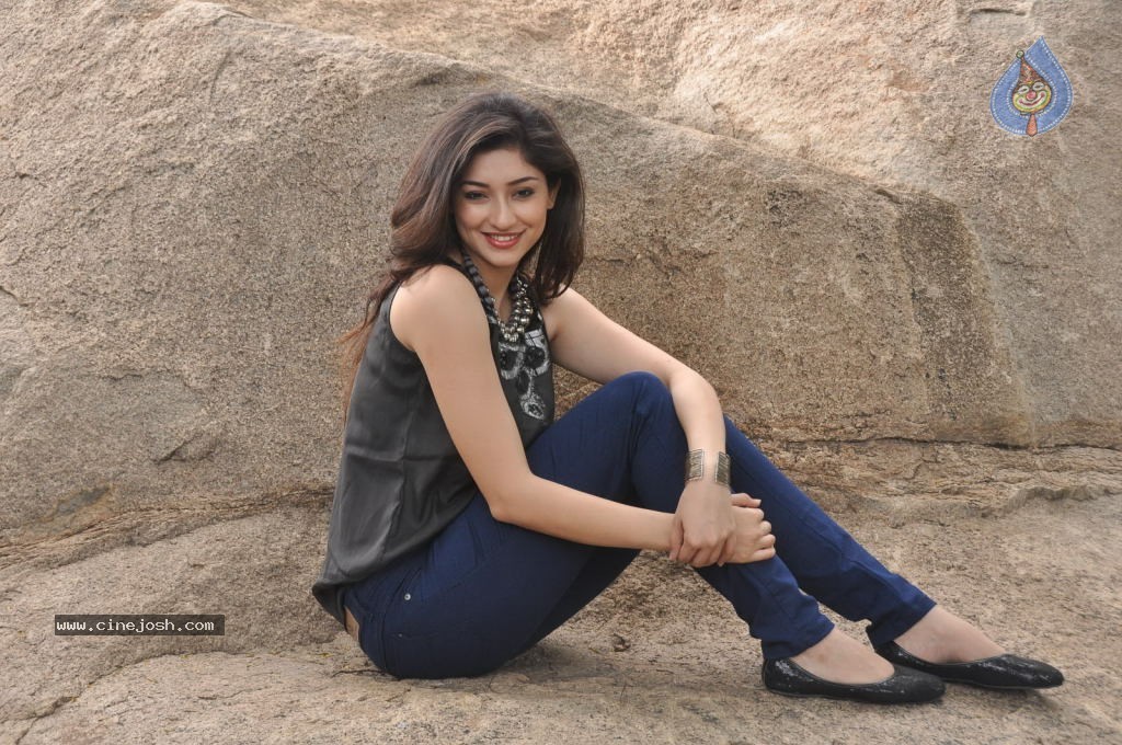 Tanvi Vyas Latest Photos - 65 / 205 photos