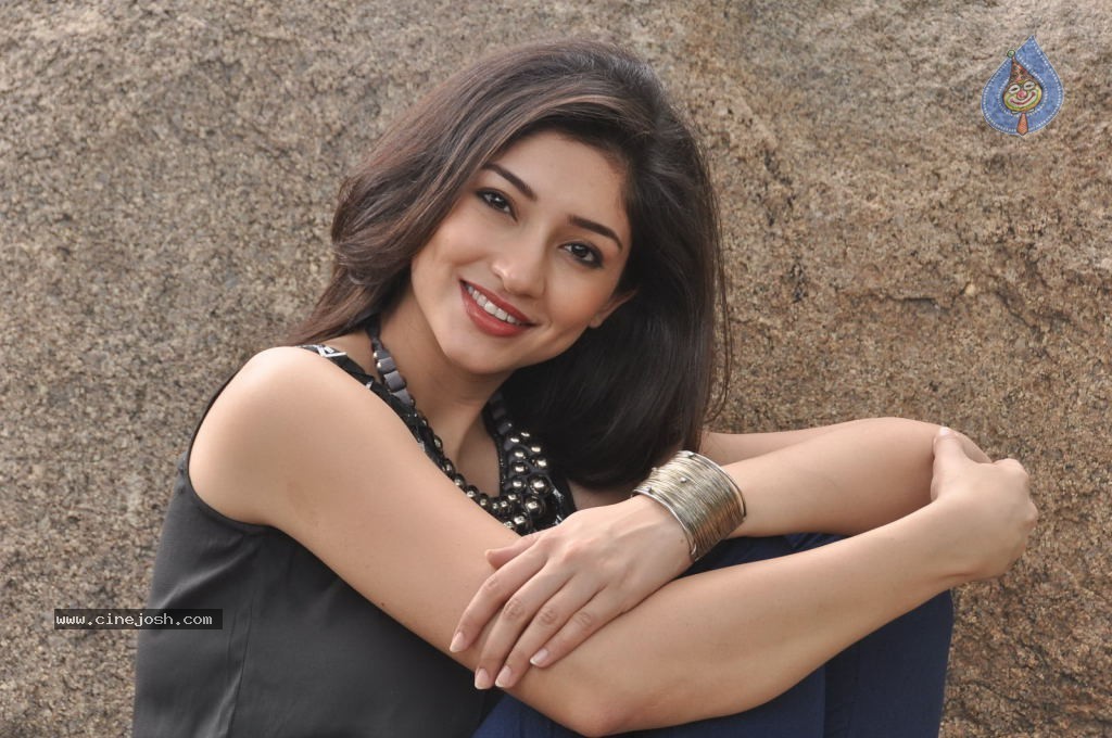 Tanvi Vyas Latest Photos - 134 / 205 photos