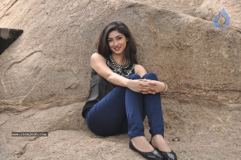 Tanvi Vyas Latest Photos - 185 / 205 photos