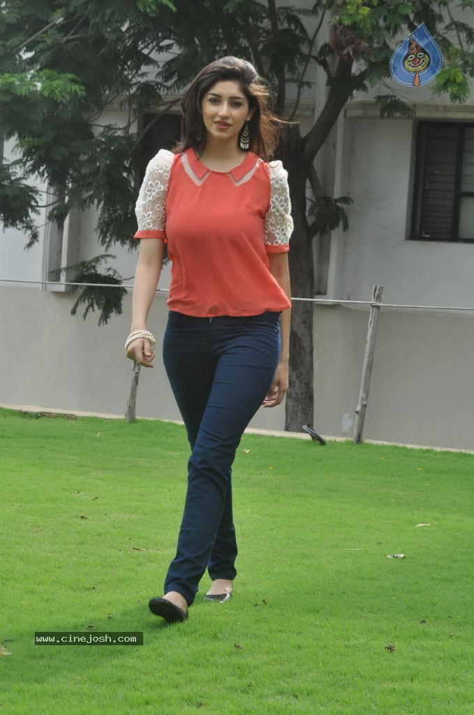 Tanvi Vyas Latest Photos - 192 / 205 photos