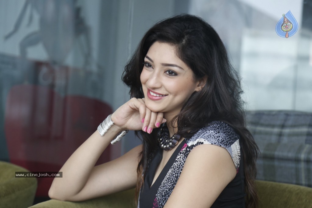 Tanvi Vyas Latest Stills - 15 / 66 photos
