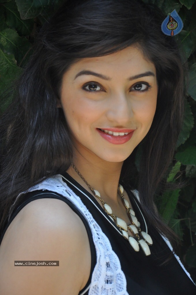 Tanvi Vyas New Gallery - 42 / 118 photos
