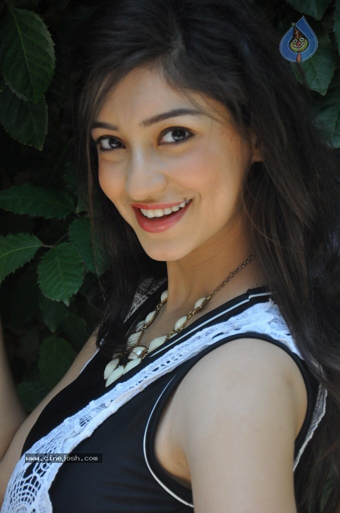 Tanvi Vyas New Gallery - 69 / 118 photos