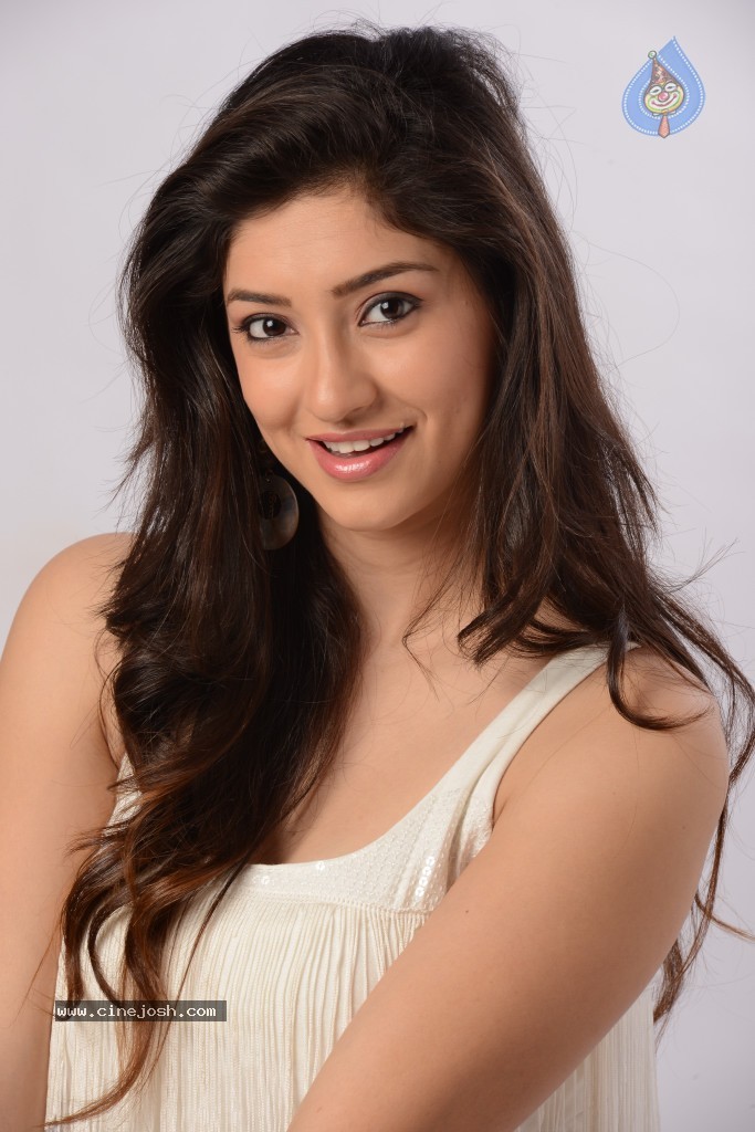 Tanvi Vyas New Gallery - 55 / 99 photos