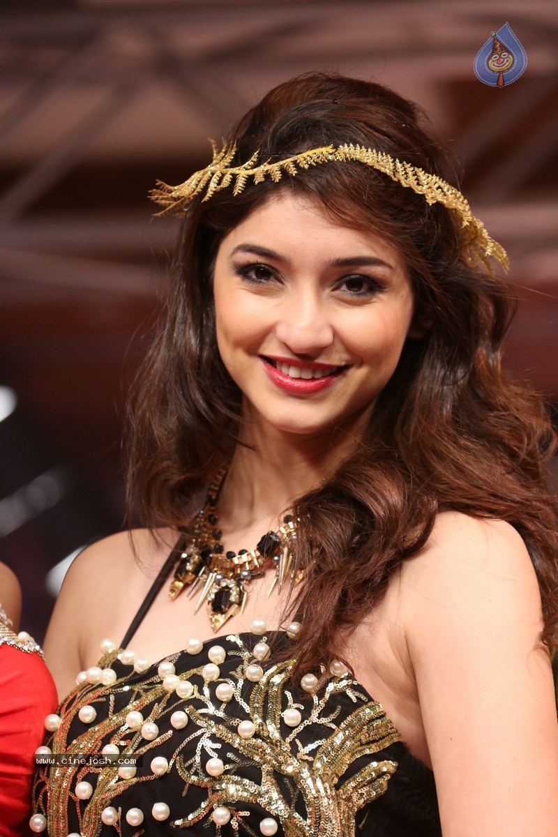 Tanvi Vyas New Photos - 22 / 124 photos