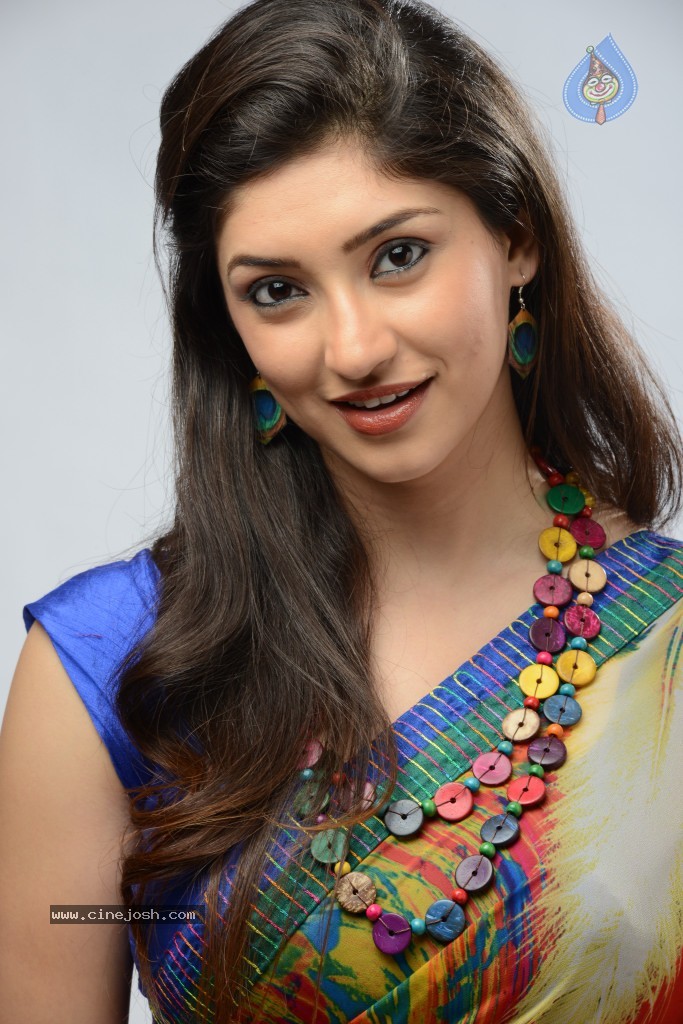 Tanvi Vyas Photo Gallery - 31 / 39 photos