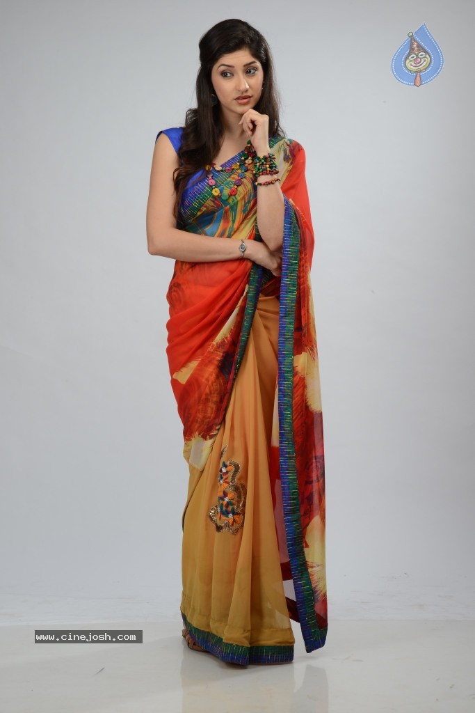 Tanvi Vyas Photo Gallery - 35 / 39 photos