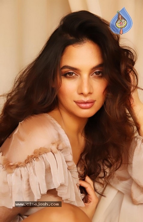 Tanya Hope New Photos - 13 / 13 photos