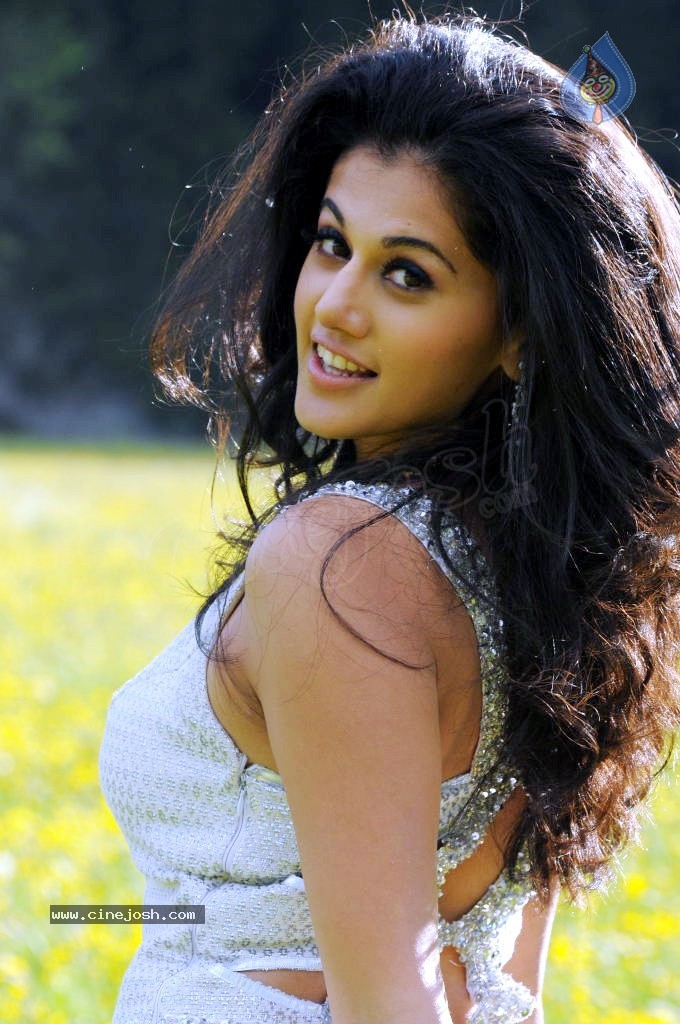 Tapsee High Resolution Stills - 39 / 43 photos