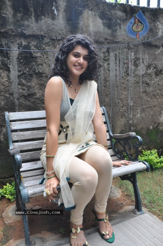 Tapsee Latest Gallery - 30 / 64 photos