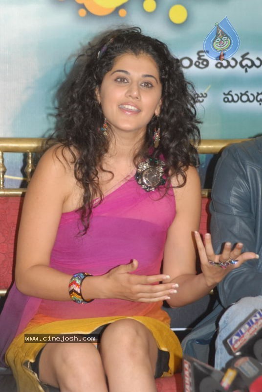 Tapsee Latest Pics - 44 / 49 photos