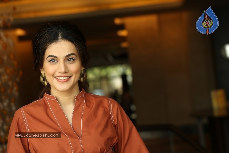 Tapsee Photos - 21 / 21 photos