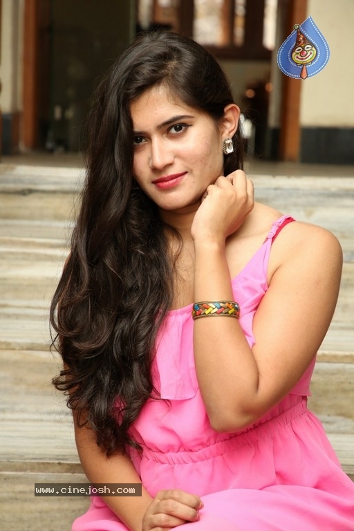 Tara Chowdary New Pics - 8 / 11 photos