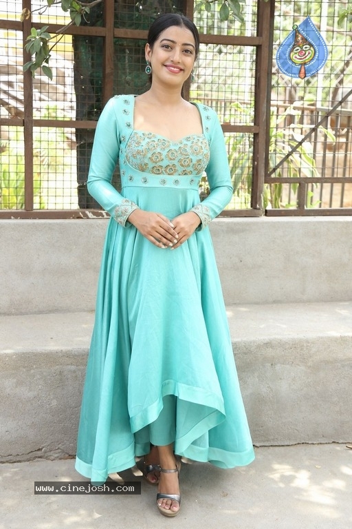 Tarunika Singh Latest Stills - 15 / 15 photos