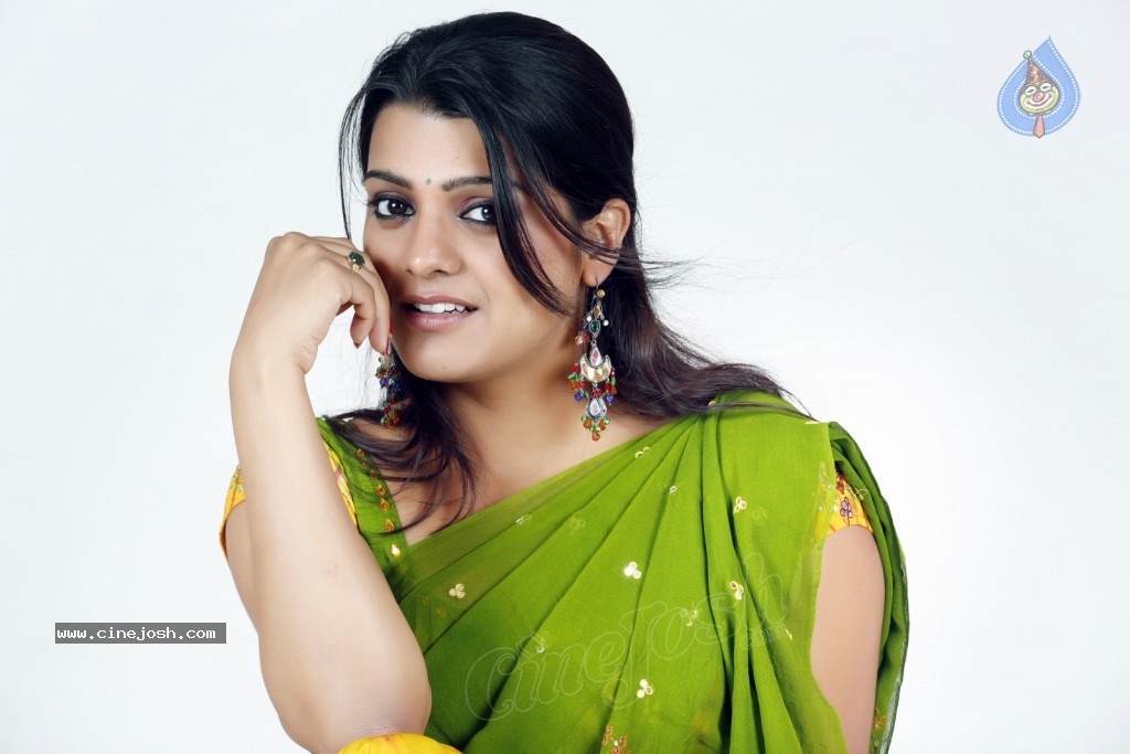 Tashu Kaushik Cute Stills - 95 / 152 photos